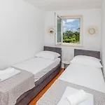 公寓 Stylish Two Bedroom Apartment&garage Parking Place *