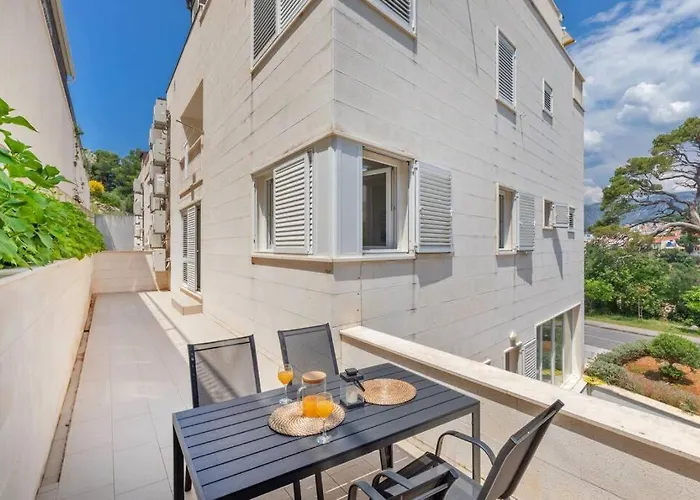 Stylish Two Bedroom Apartment&garage Parking Place Dubrovnik