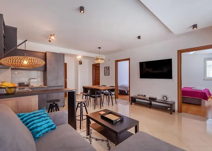 Stylish Two Bedroom Apartment&garage Parking Place Apartment