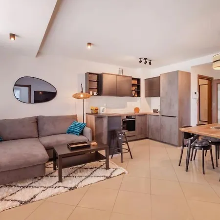Stylish Two Bedroom Apartment&garage Parking Place 아파트 두브로브니크